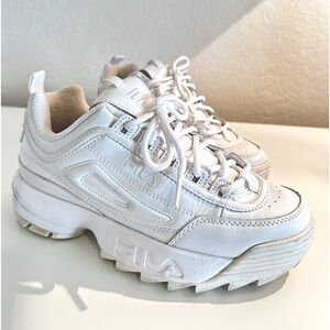 ☆GENTLY WORN☆ FILA “Disruptor II” Sneaker